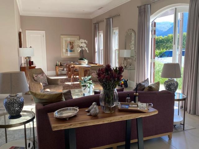 Chambray Estate - The Terraces In The Vines Bed and Breakfast Franschhoek Εξωτερικό φωτογραφία